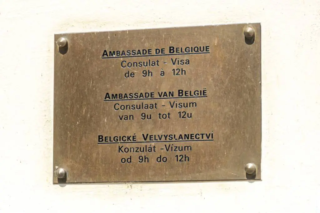 bien concevoir une plaque professionnelle