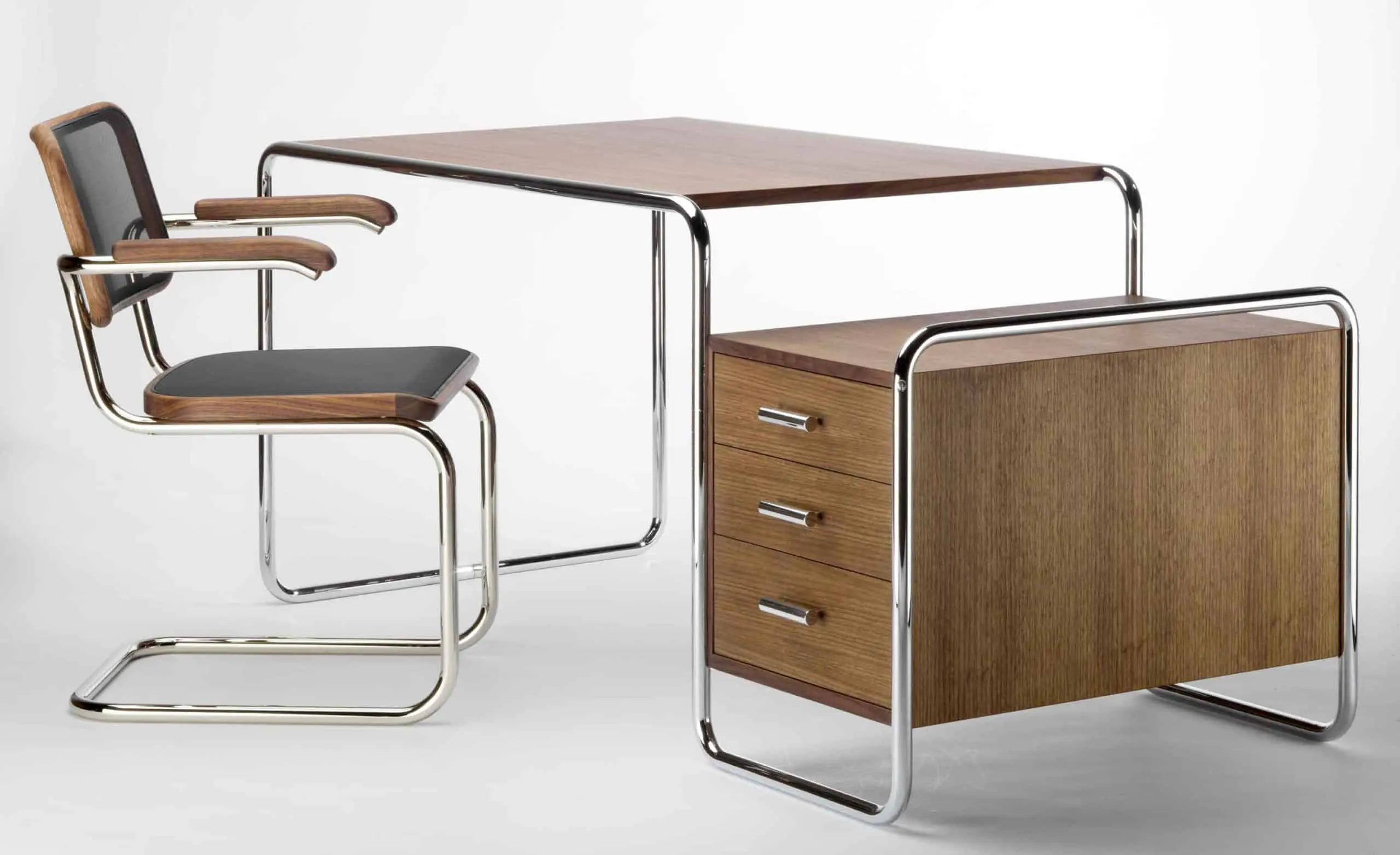 Bureau Thonet S 285 et chaise S 64