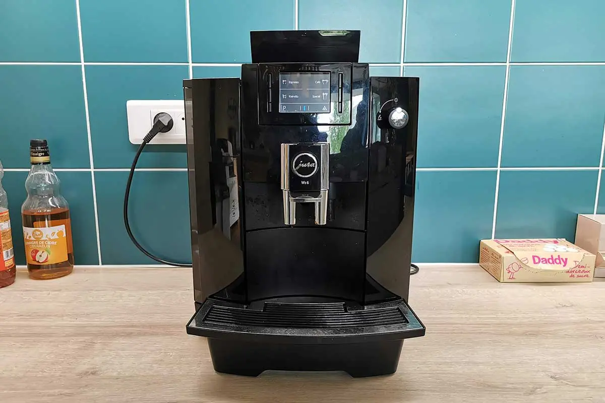 machine à café Jura WE6 au bureau