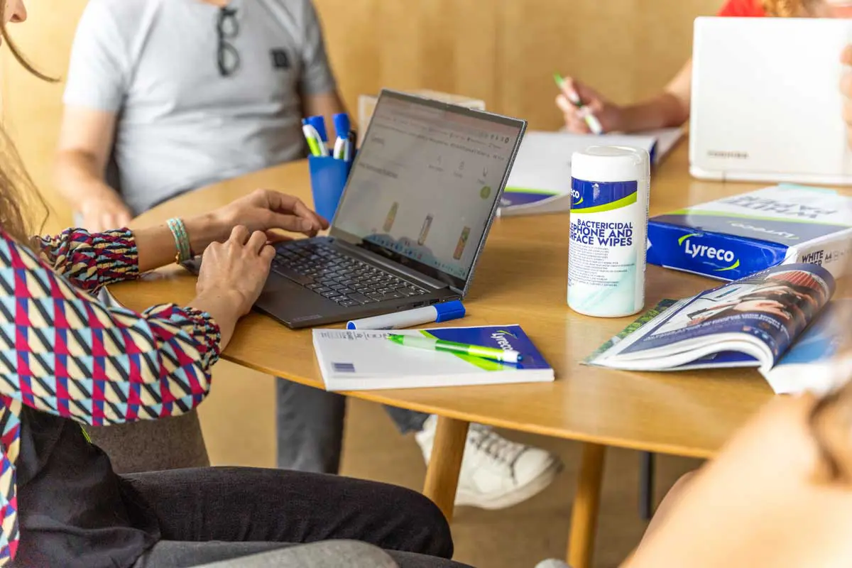 fournitures de bureau lyreco