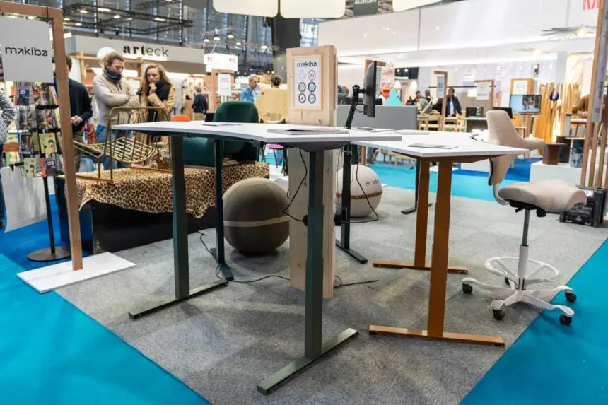 Bureaux assis-debout Makiba à Workspace Expo