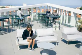 Le Connecteur, coworking avec rooftop à Biarritz